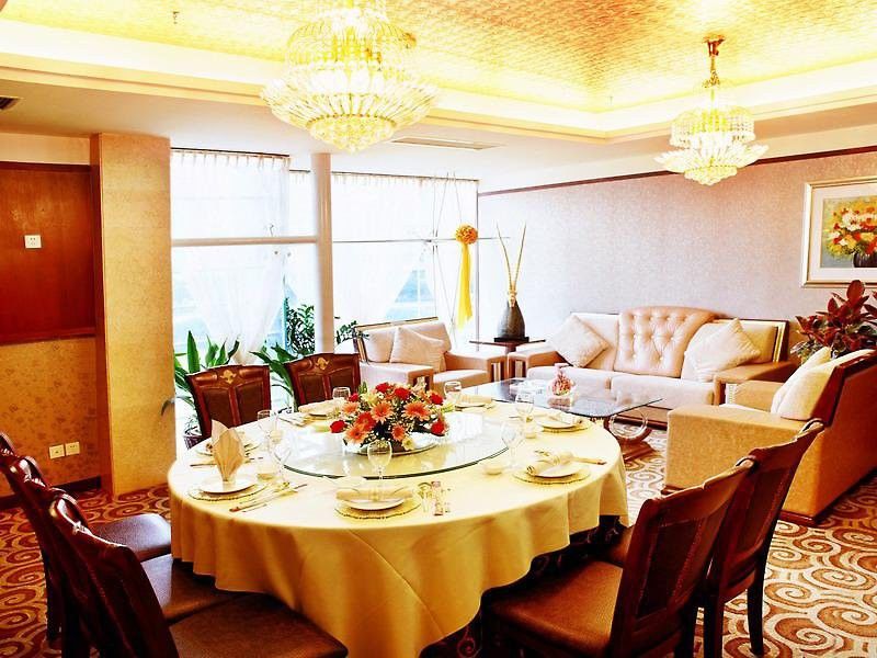 Golden City Hotel Фошань Экстерьер фото